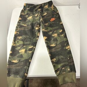 Nike Camouflage Joggers Kids (6yrs) Size Medium